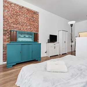 dominikaska-old-town-studio-w-kamienicy-by-renters.hotelswroclaw.com/