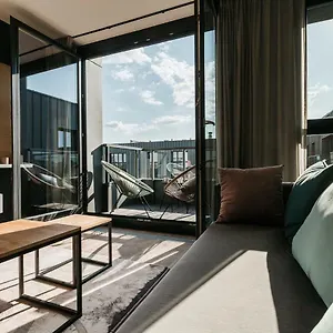 Diamond - Luxurious - A/c Apartment